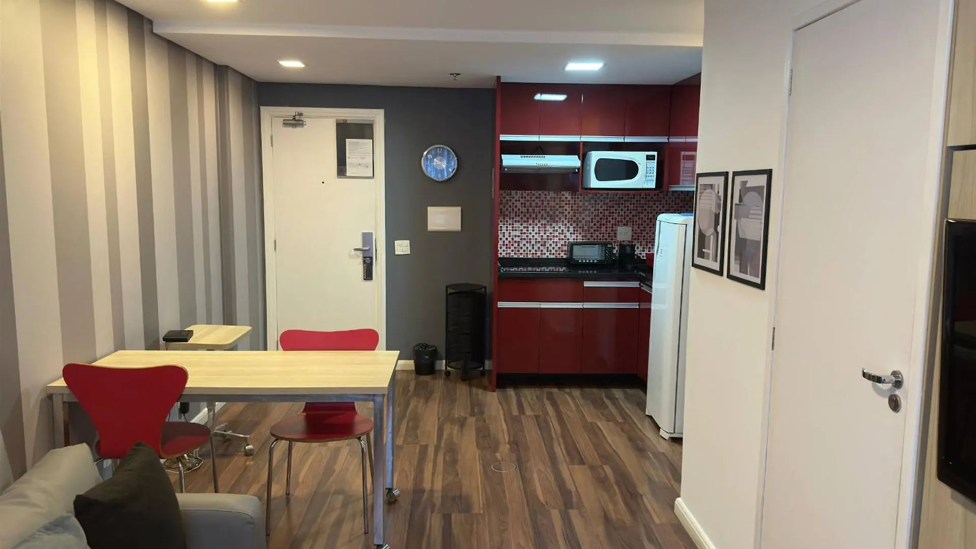 Flat - Apto C Quarto Sala E Cozinha - Timesquare São Paulo